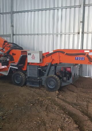 ¿Cómo funciona una Cargadora Eléctrica de Banda en la Minería?